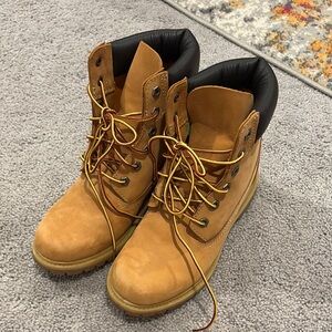 Timberland Tan and Black platform boots